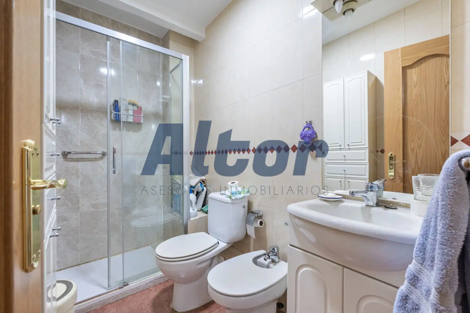 Baño de Piso en venta en Fuenlabrada con Aire acondicionado, Calefacción y Terraza