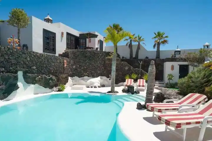 Piscina de Casa o chalet en venta en Teguise
