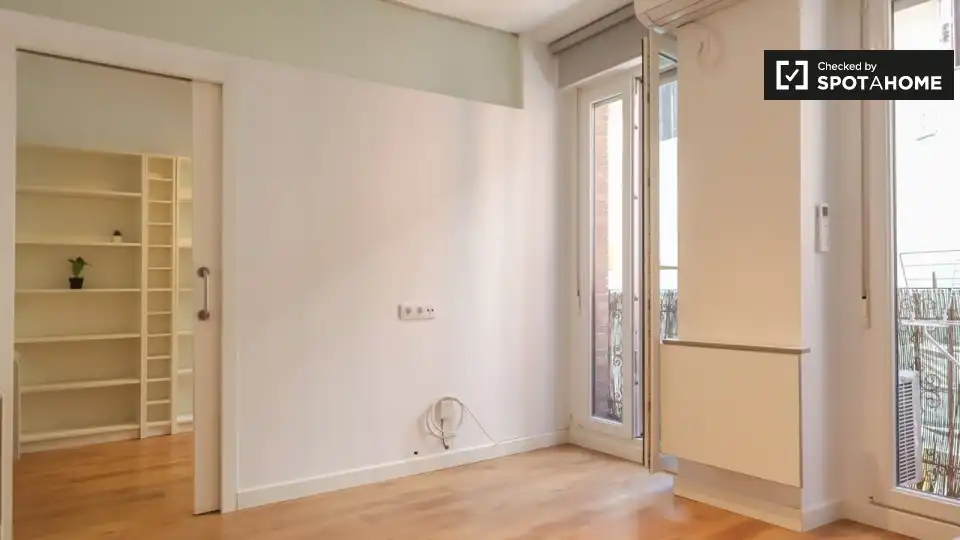 Flat with terrace to rent in Centro, imagen 5