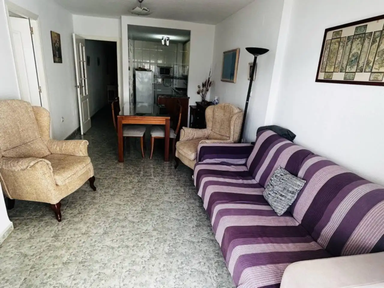 Sala de estar de Apartamento de alquiler en Almuñécar con Aire acondicionado, Terraza y Amueblado