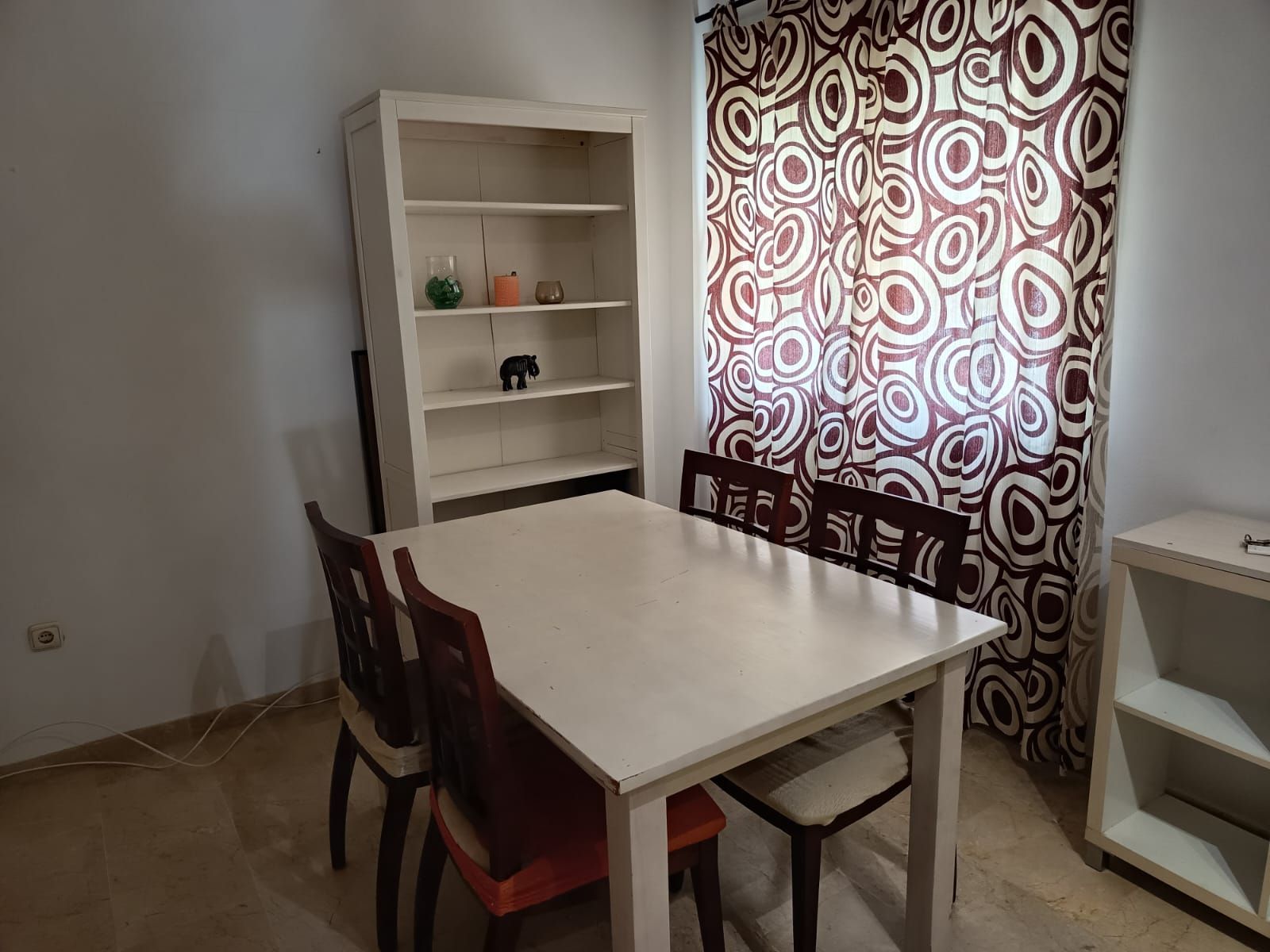 Comedor de Piso de alquiler en La Línea de la Concepción con Piscina comunitaria