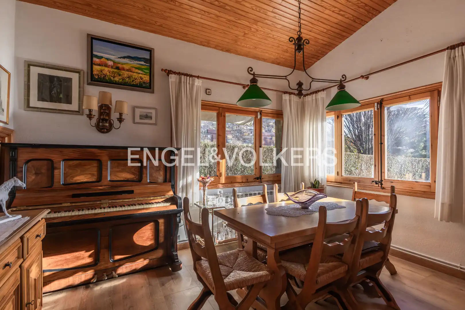 Comedor de Casa o chalet en venta en Llívia con Calefacción, Jardín privado y Parquet