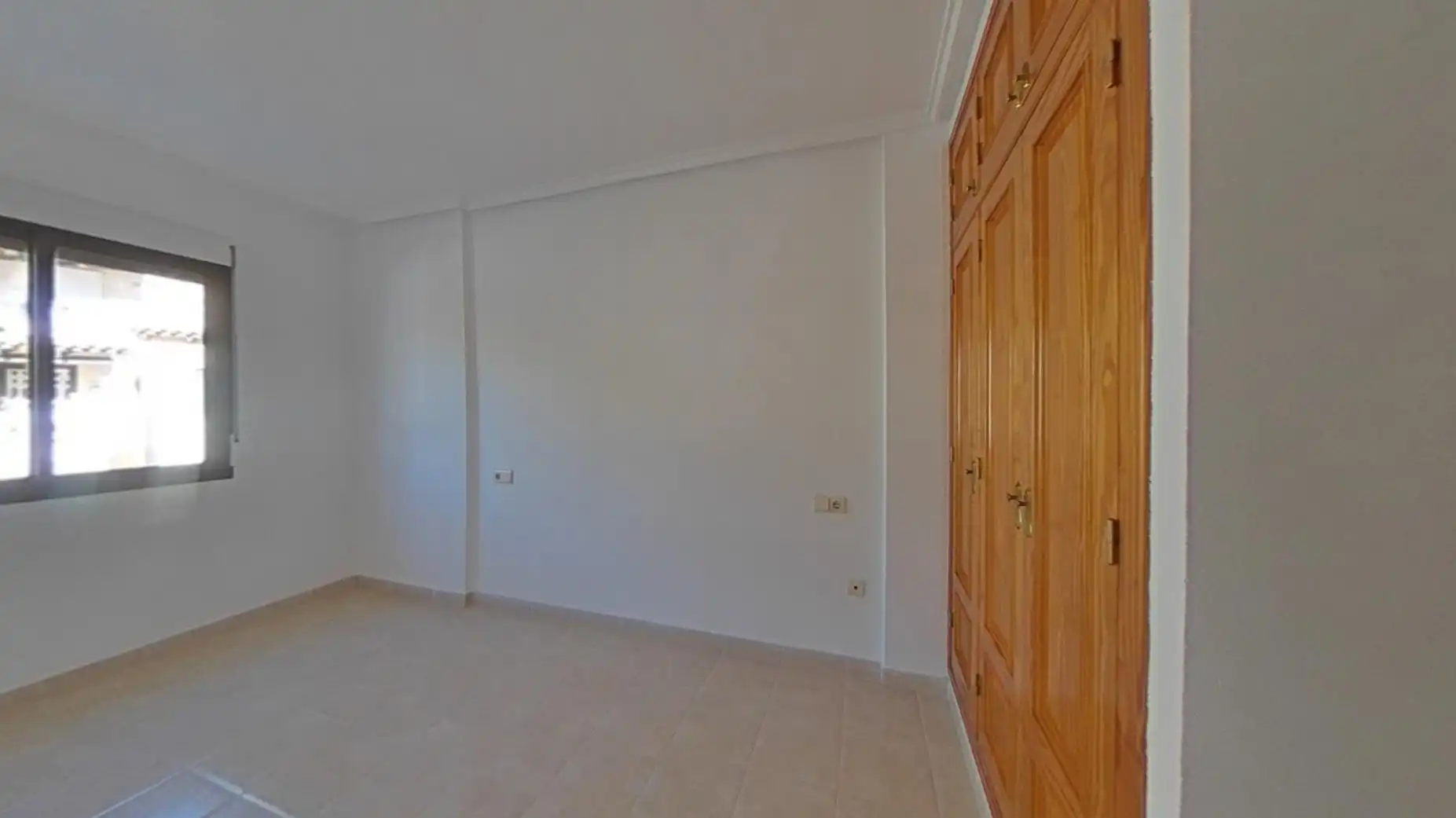 Piso en venta en Torrevieja con Piscina
