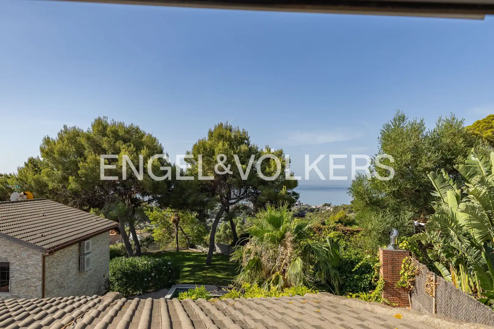 Exterior view of Houses for sale in Castelldefels  with Air Conditioner, Heating and Private garden