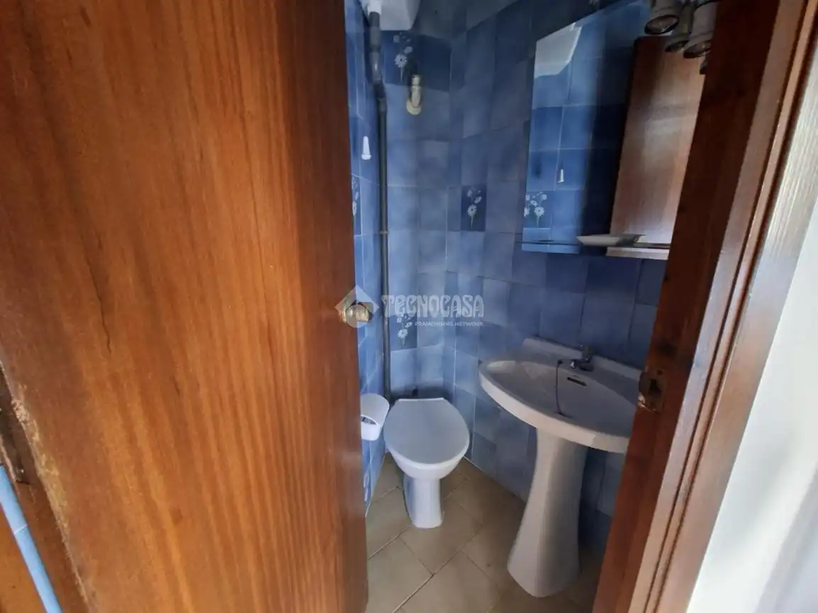 Bathroom of Houses for sale in Montilla