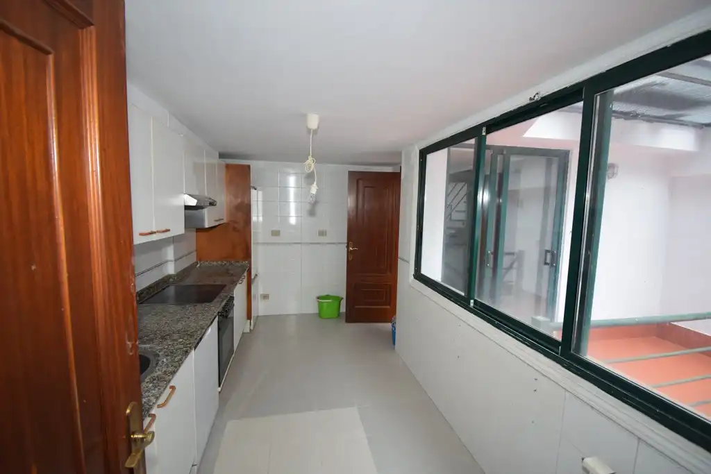 Kitchen of Detached homes for sale in Sada (A Coruña)  with Heating, Parquet flooring and Oven