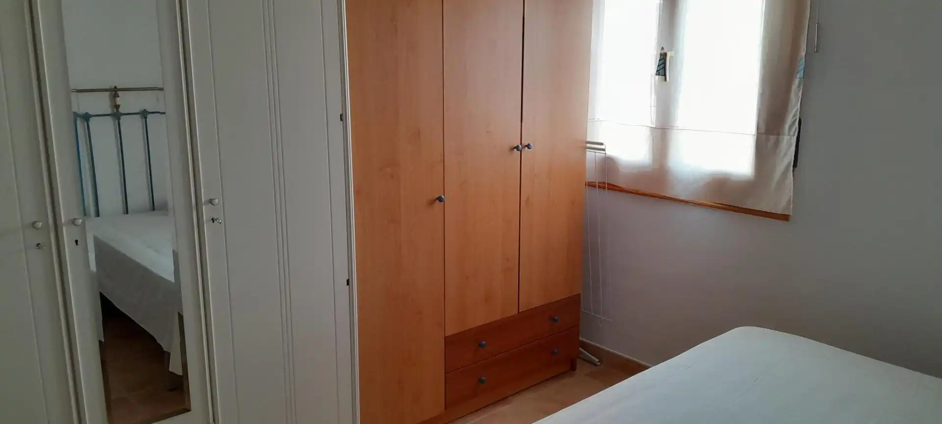 Dormitori de Casa o xalet en venda en Yecla amb Jardí privat i Moblat