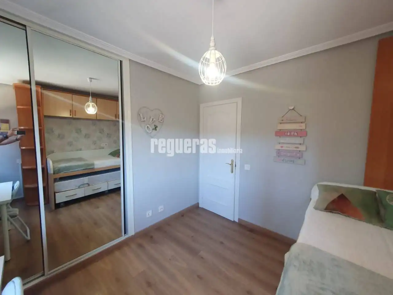 Habitación de Piso de alquiler en Castrillón con Calefacción, Terraza y Amueblado