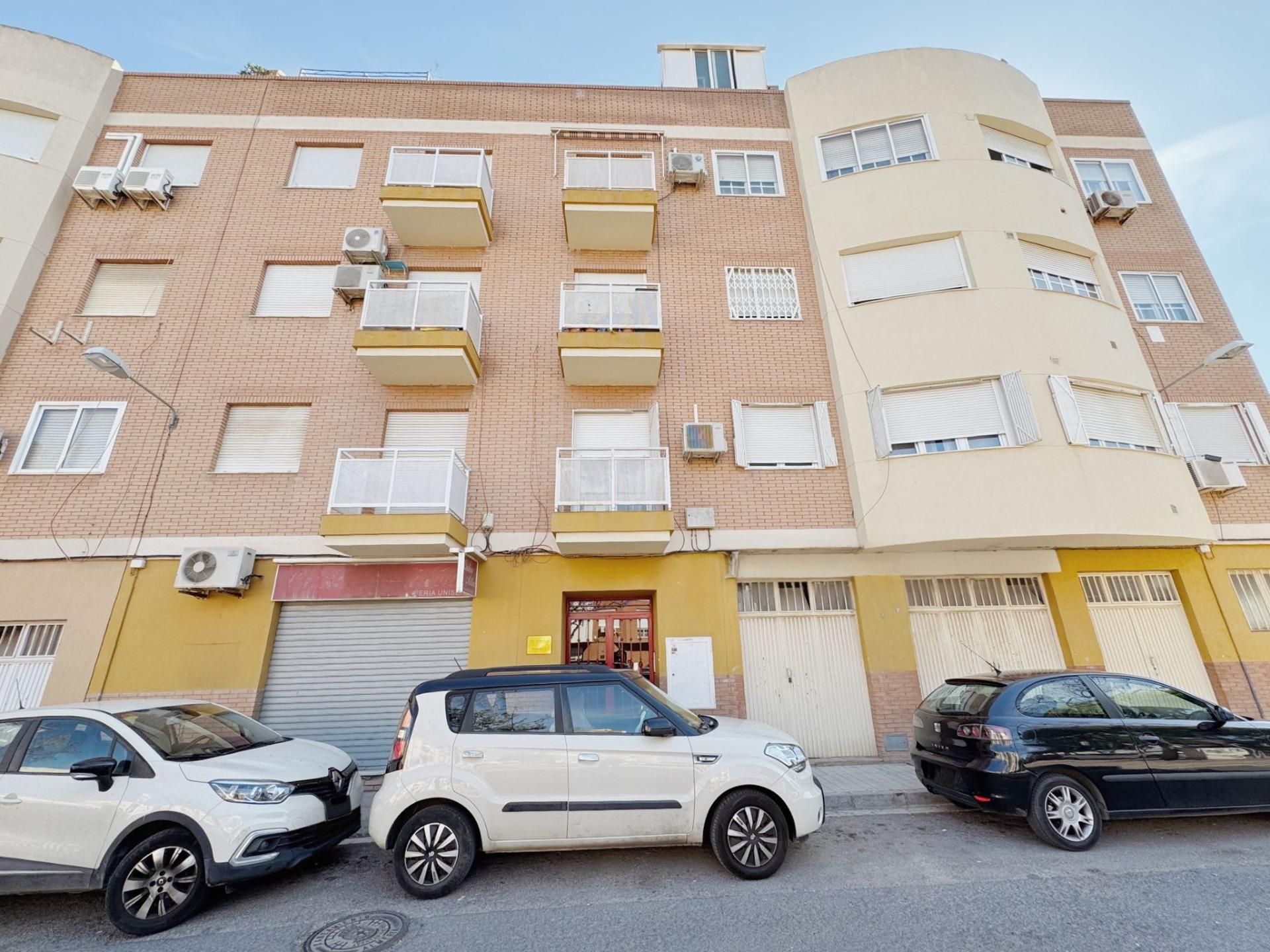 Exterior view of Flat for sale in  Almería Capital  with Air Conditioner, Heating and Balcony
