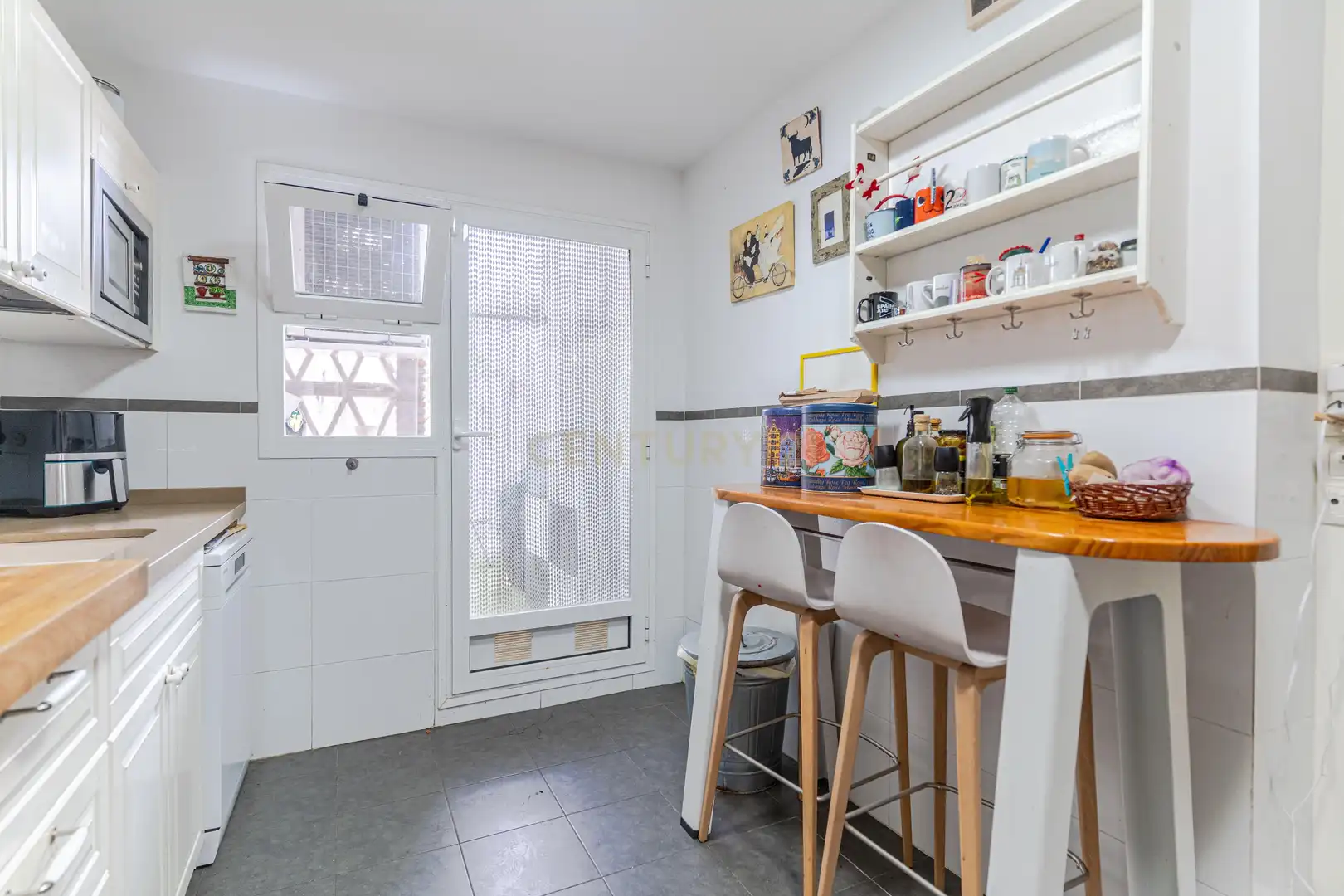 Cocina de Apartamento en venta en Rincón de la Victoria con Aire acondicionado, Trastero y Piscina