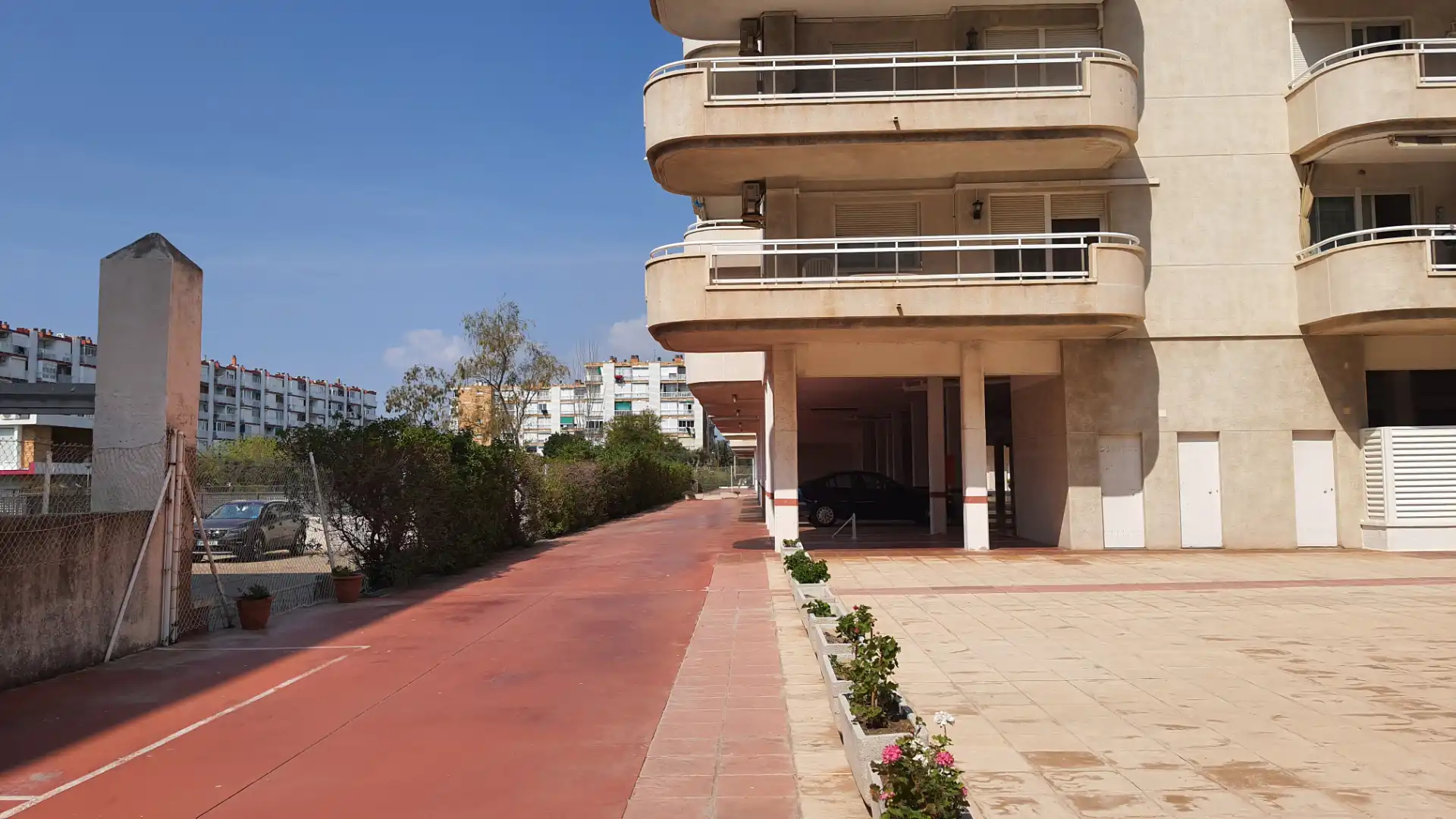 Vista exterior de Apartament en venda en Vila-seca amb Terrassa i Piscina comunitària