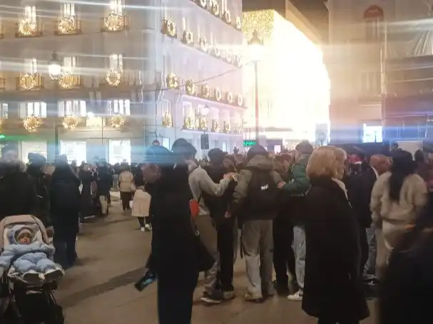 Vista exterior de Local en traspaso en Madrid con Aire acondicionado