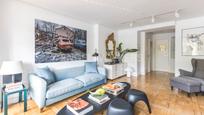 Living room of Apartment for sale in  Madrid Capital  with Air Conditioner and Heating