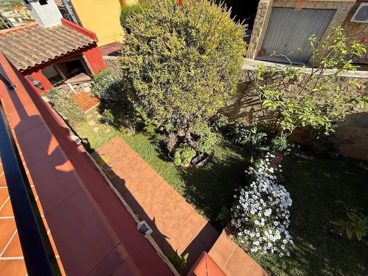 Jardí de Casa o xalet en venda en Chiva amb Aire condicionat, Calefacció i Jardí privat