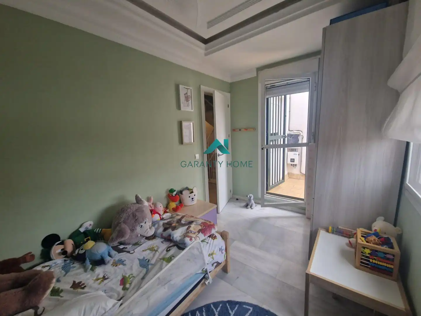 Schlafzimmer von Einfamilien-Reihenhaus zum Verkauf in Jerez de la Frontera mit Klimaanlage und Terrasse