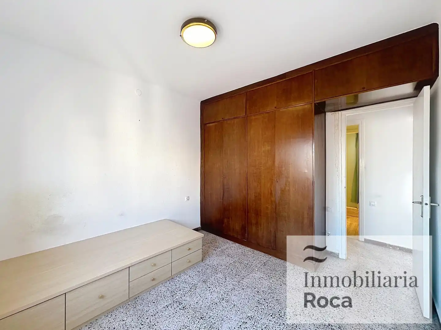 Dormitori de Apartament en venda en Barcelona amb Balcó