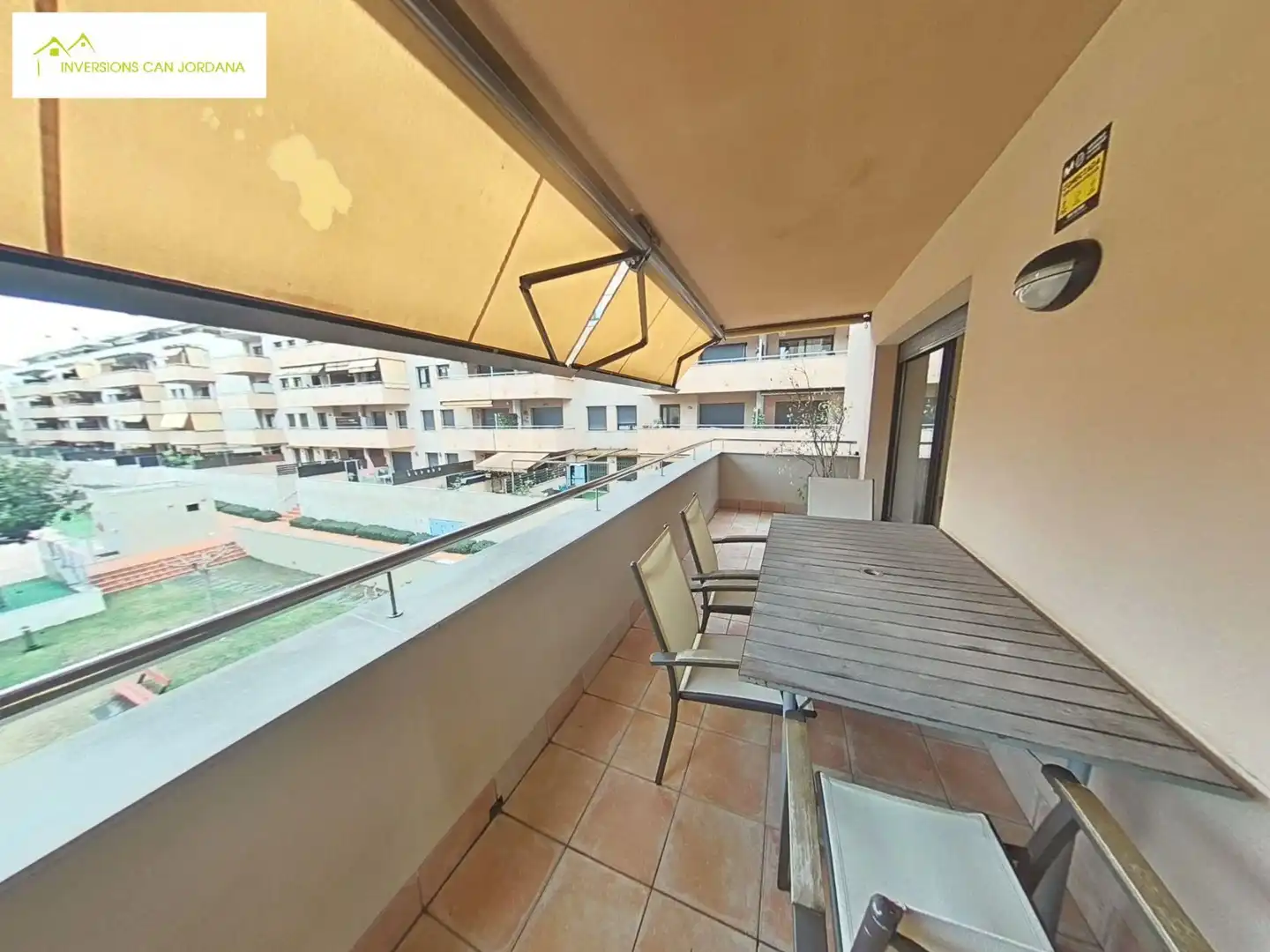 Terrasse von Wohnungen zum Verkauf in Lloret de Mar mit Klimaanlage, Heizung und Abstellraum
