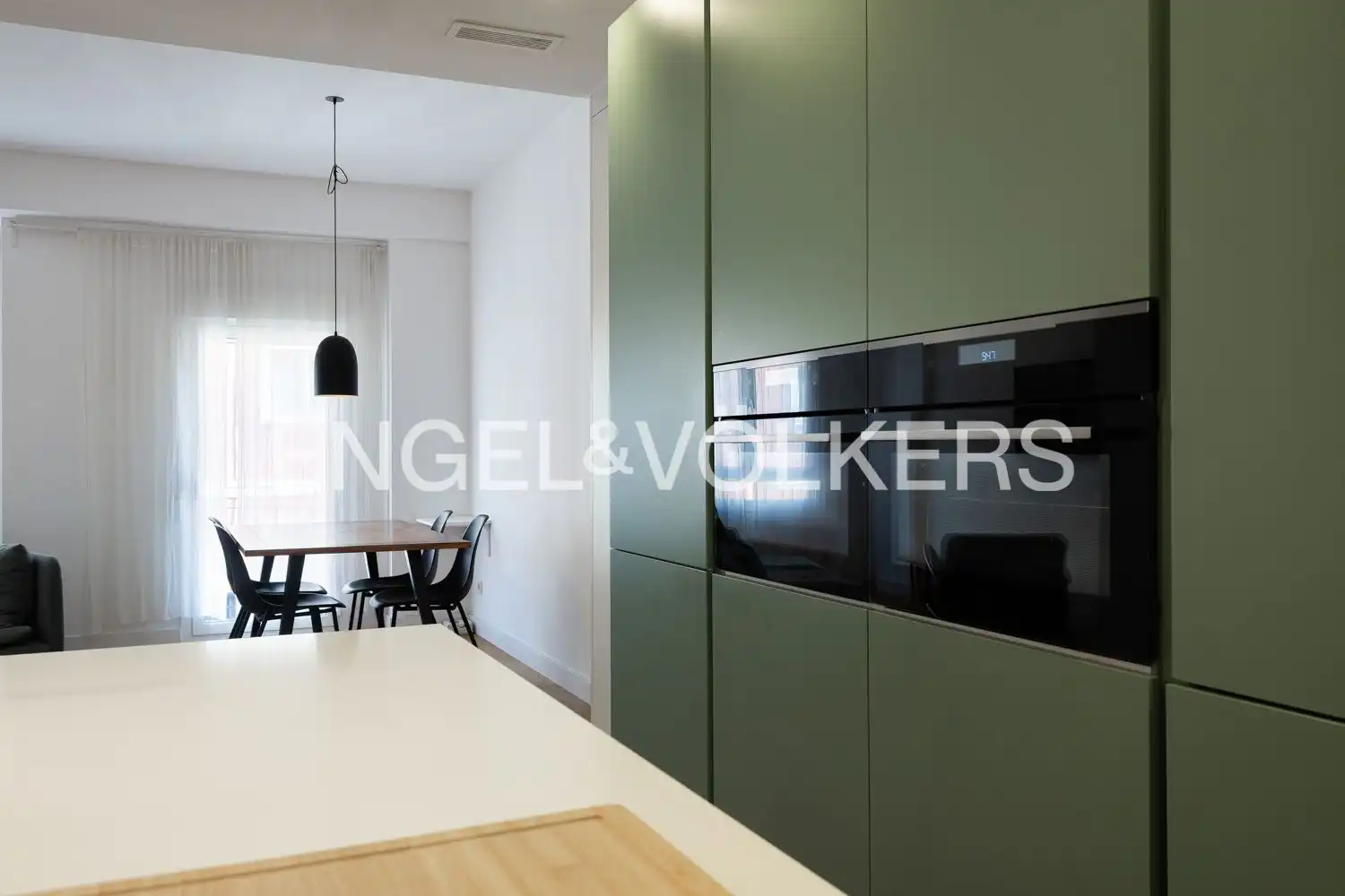 Cocina de Piso de alquiler en Valencia con Aire acondicionado, Calefacción y Balcón
