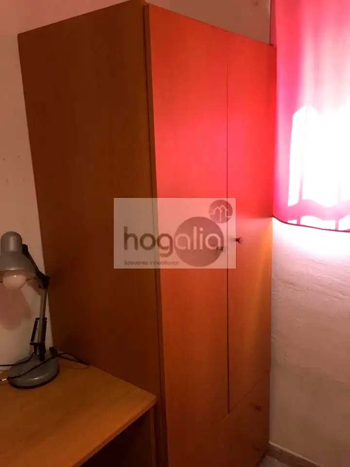 Planta baja de alquiler en Sevilla con Amueblado