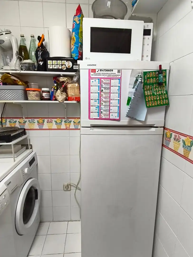 Cuina de Estudi en venda en Madrid amb Calefacció, Jardí privat i Parquet