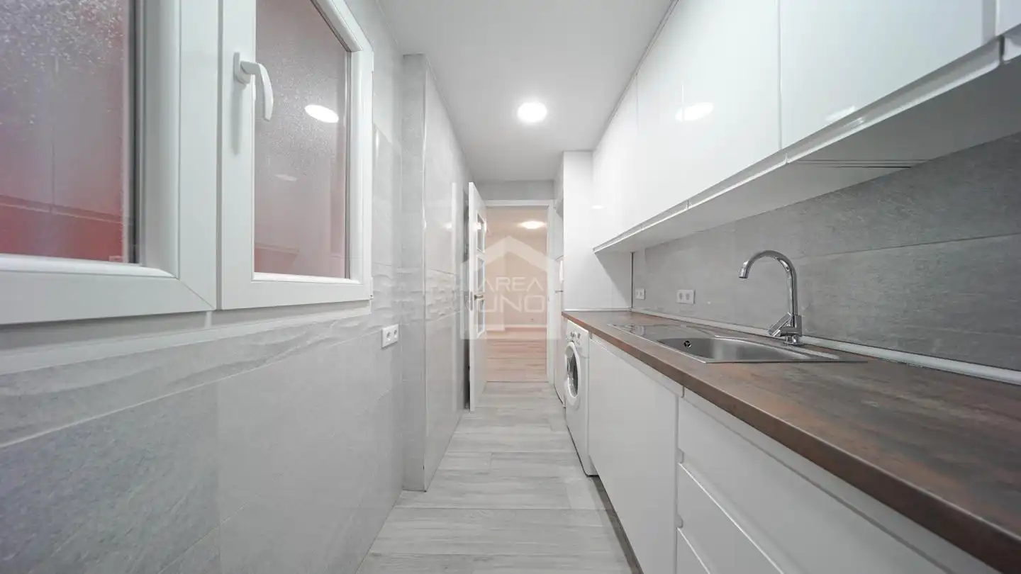 Cocina de Planta baja en venta en Alcorcón con Aire acondicionado y Calefacción