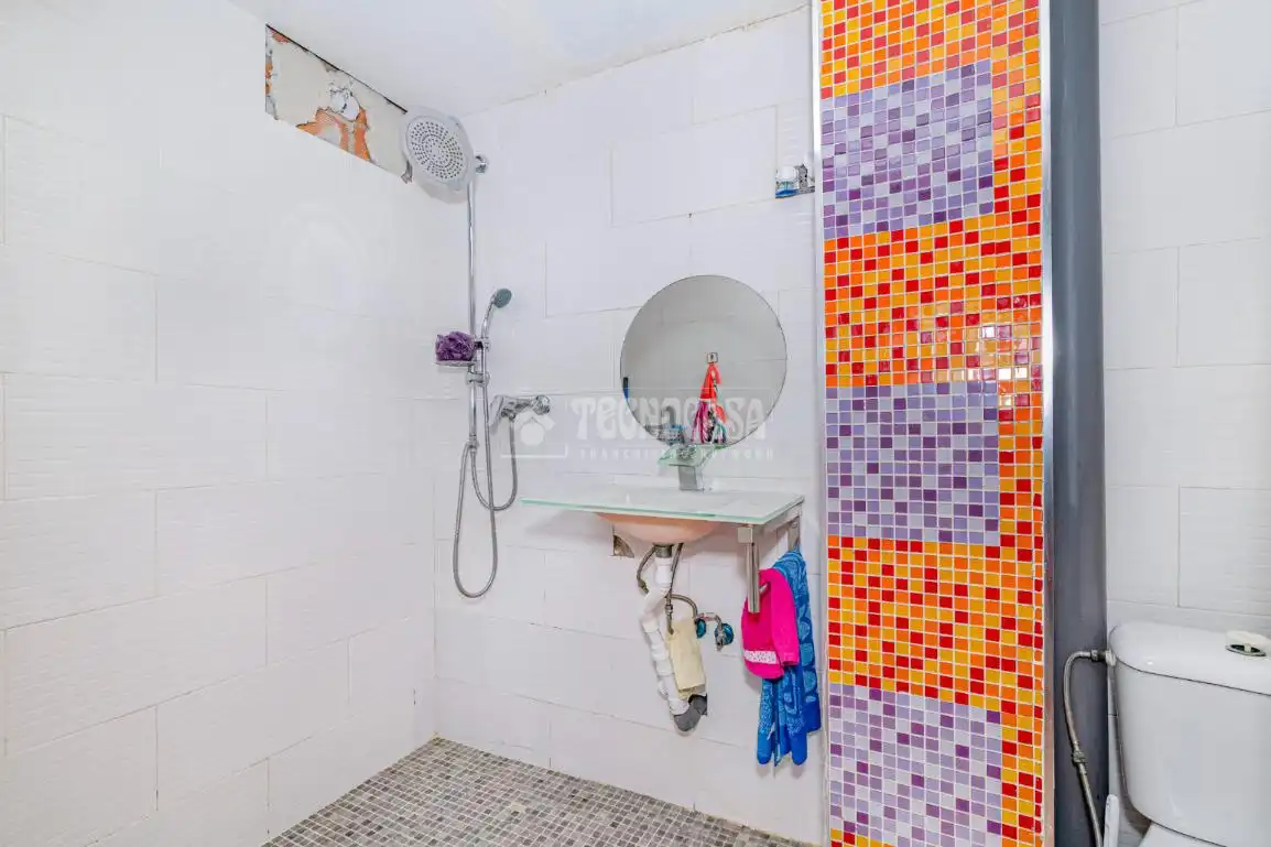 Bathroom of Detached homes for sale in Granada  with Air Conditioner and Terrace