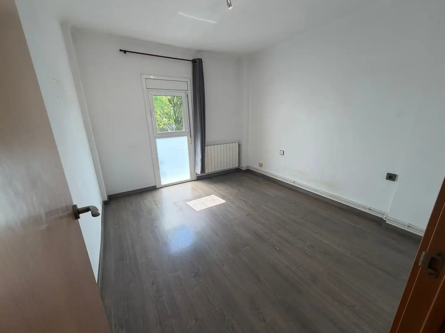 Habitación de Piso en venta en L'Hospitalet de Llobregat con Balcón