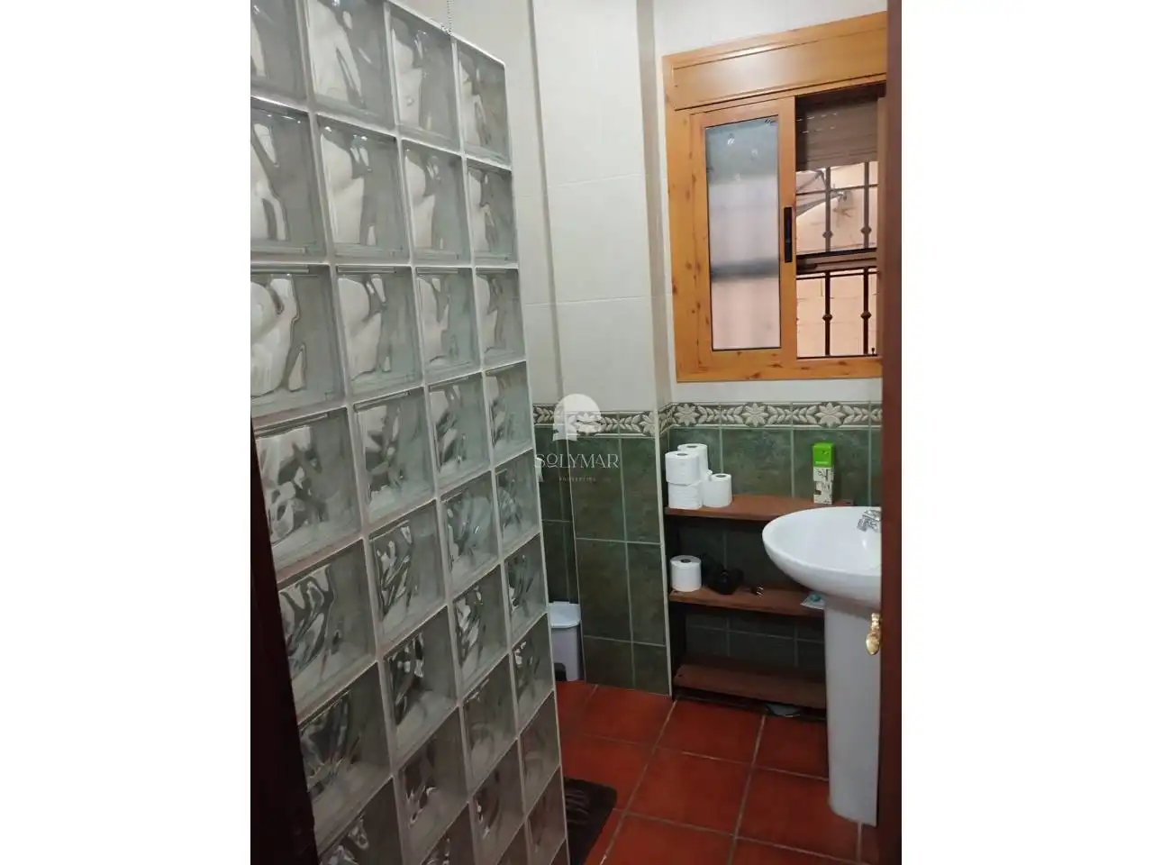 Baño de Finca rústica de alquiler en Vélez-Málaga con Aire acondicionado, Jardín privado y Terraza