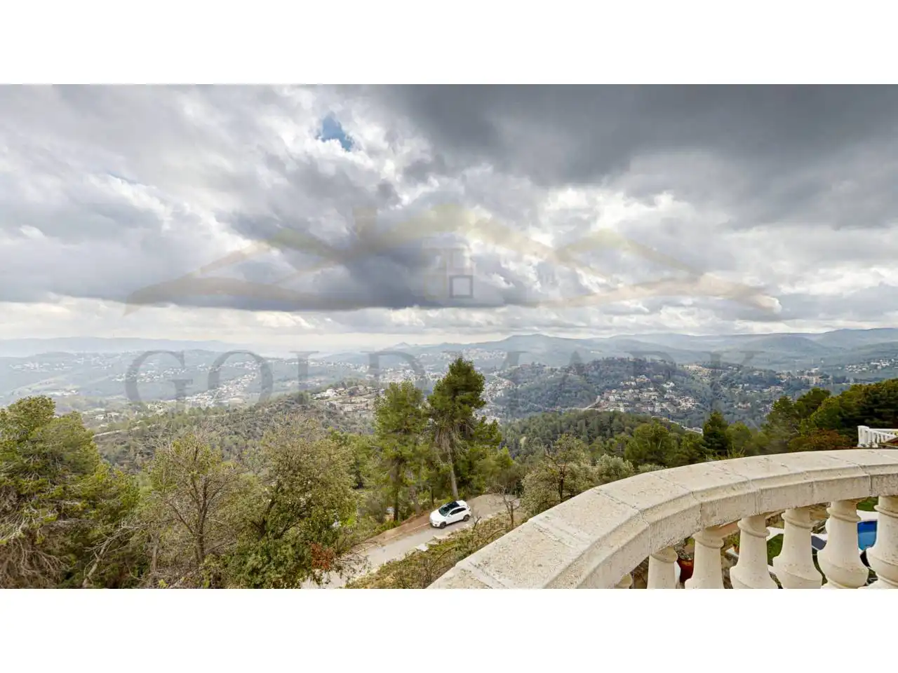 Vista exterior de Casa o xalet en venda en Corbera de Llobregat amb Aire condicionat, Calefacció i Jardí privat