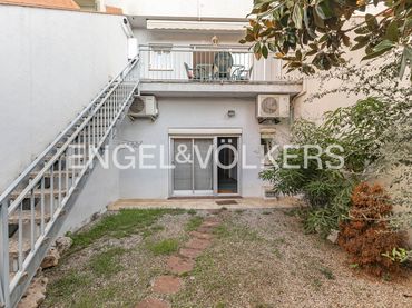 Adossat amb balcó en venda a Centre - Sant Oleguer