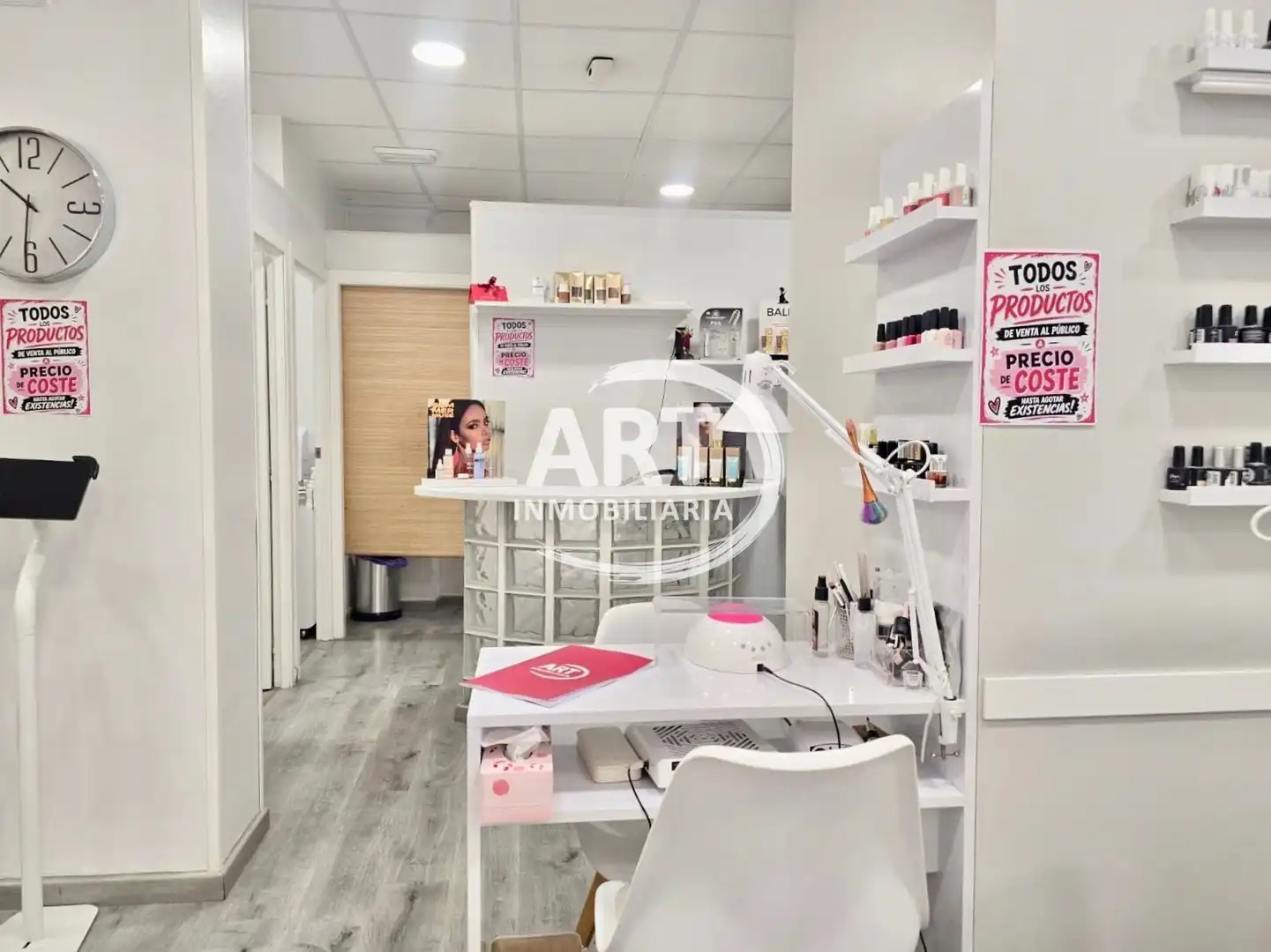 Commercial properties for sale in Bétera  with Air Conditioner