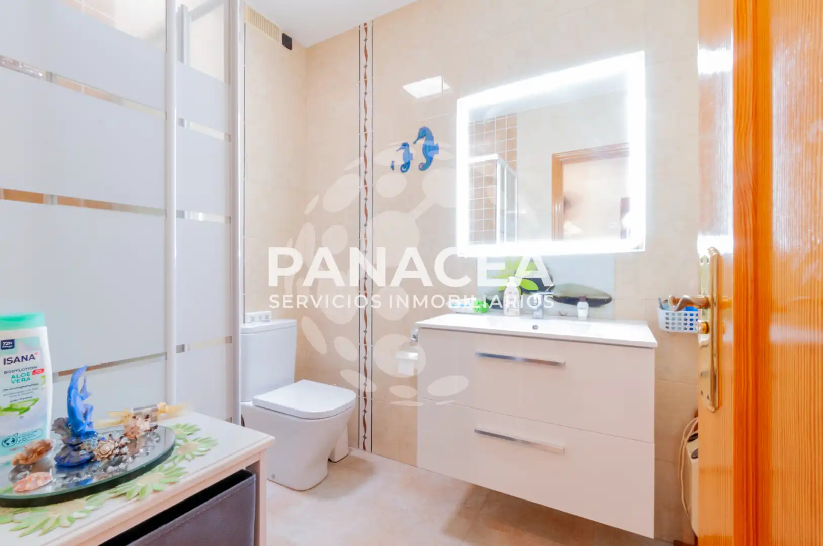 Baño de Casa o chalet en venta en Vícar con Amueblado, Horno y Lavadora