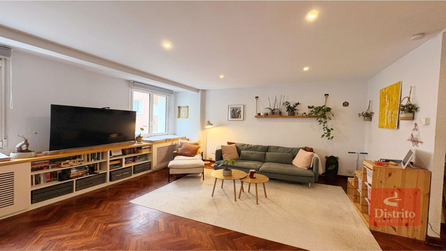 Sala d'estar de Pis en venda en Santander amb Calefacció