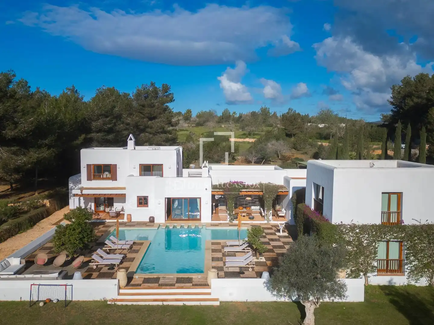 Xalet amb piscina en venda a Can Furnet
