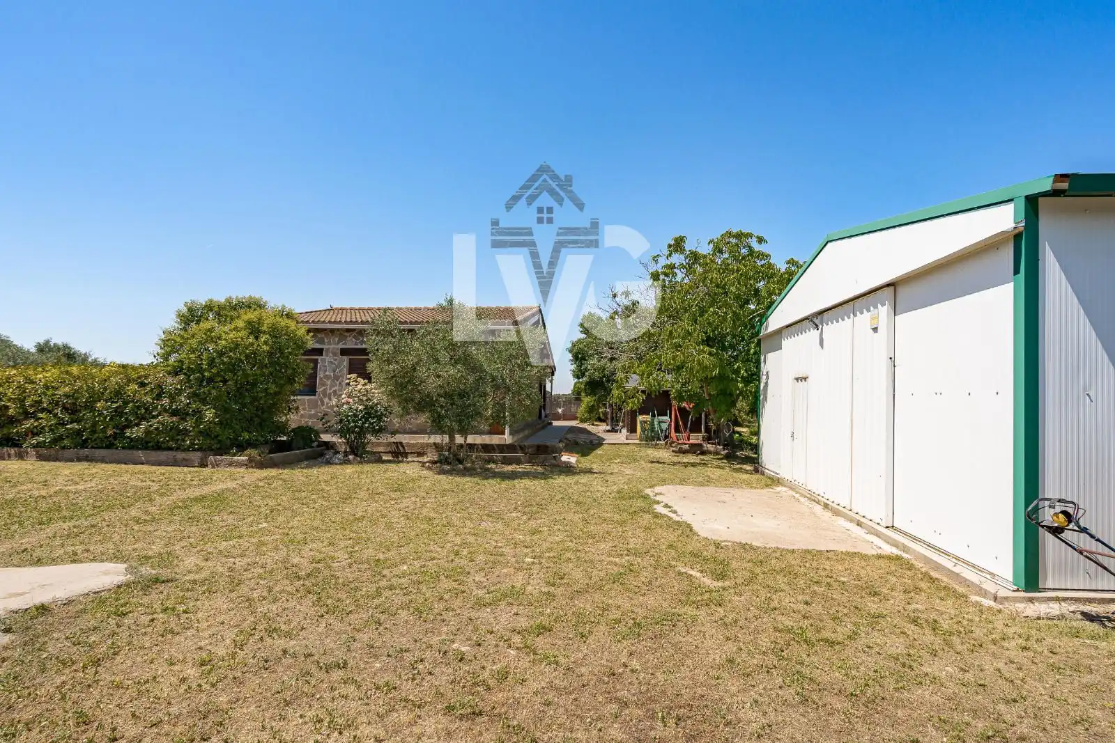 Haus oder Chalet zum Verkauf in Valdetorres de Jarama mit Klimaanlage, Heizung und Privatgarten