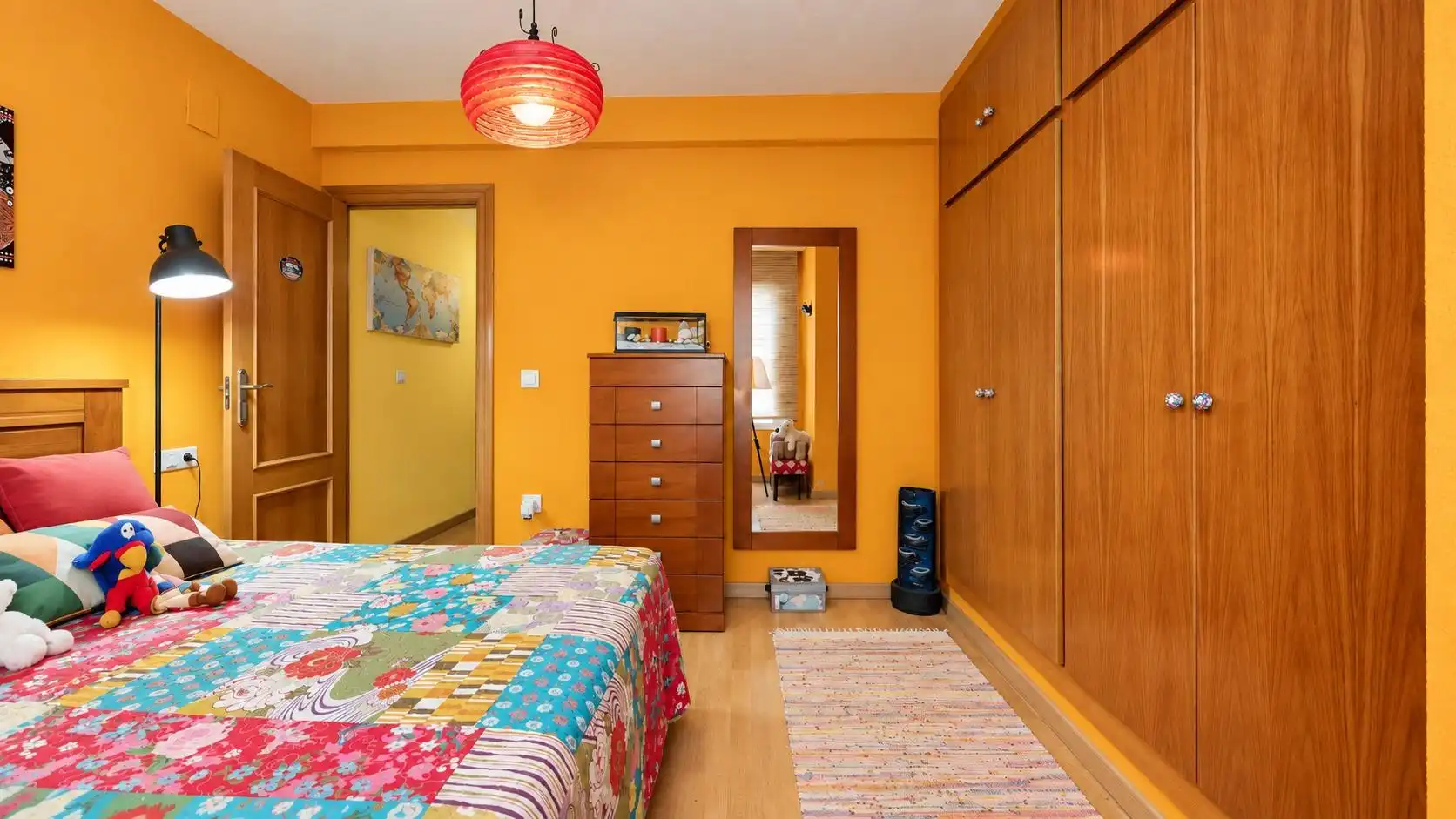 Habitación de Piso en venta en Plaza de Toros - Santa Rita