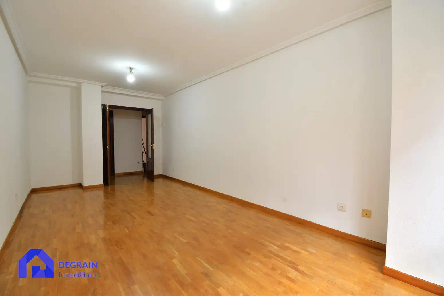 Wohnung zum Verkauf in Oviedo  mit Heizung und Abstellraum