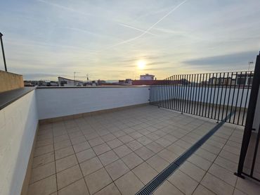 Piso con balcón en venta en Barberà 447