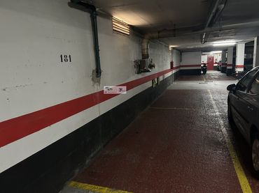 Parking à vendre à CALLE ADOLFO AZNAR