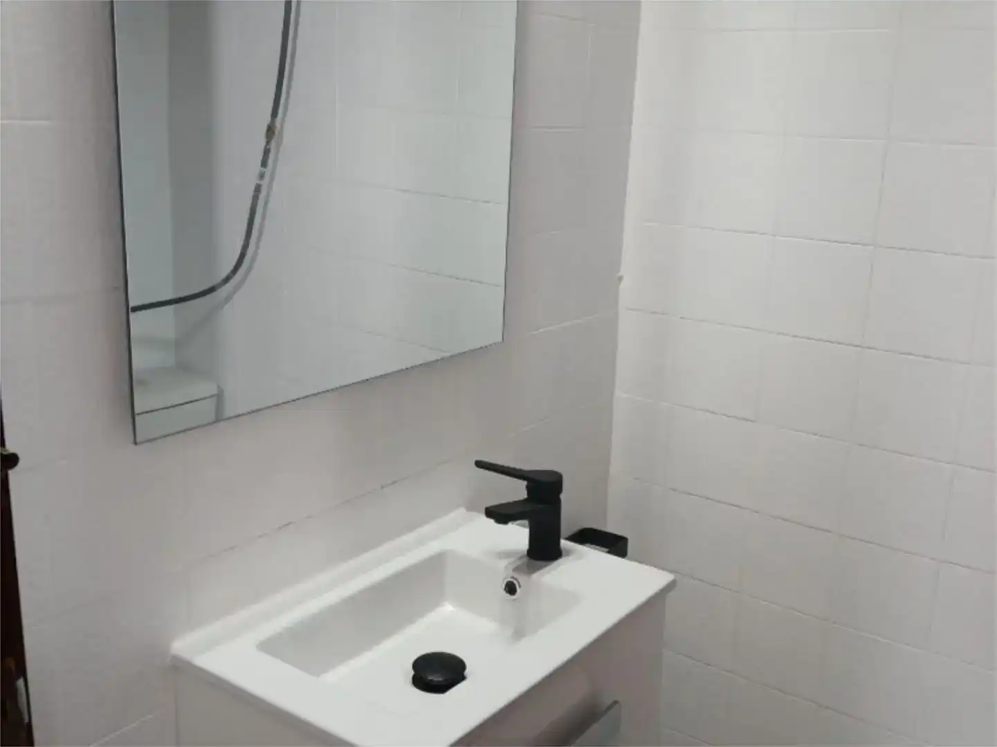 Bathroom of Study for rent in Vallada  with Air Conditioner, Furnished and Balcony