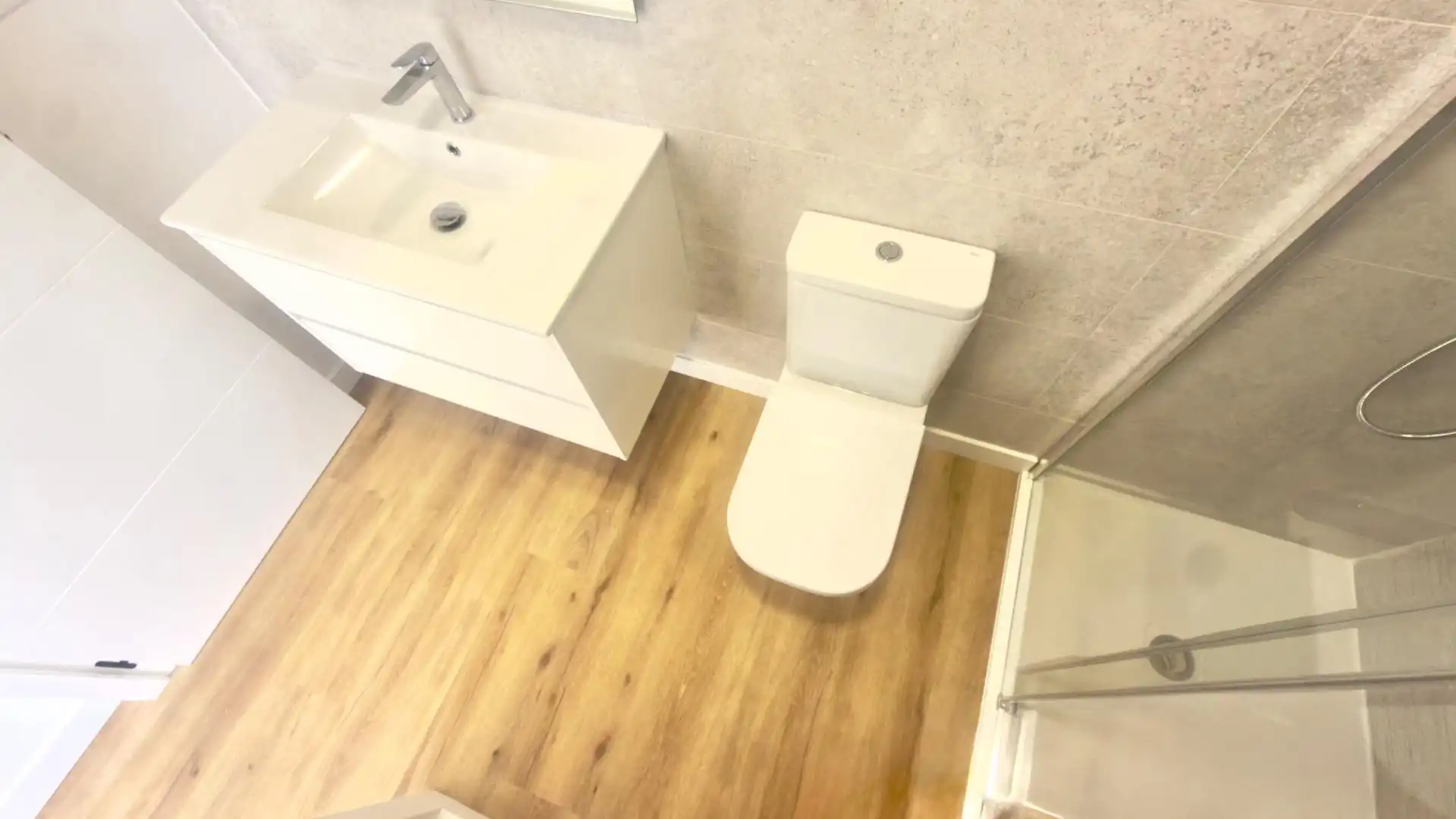 Bany de Pis en venda en Ourense Capital  amb Calefacció i Balcó