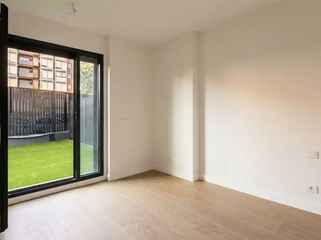 Schlafzimmer von Wohnung zur Miete in Ciudad Lineal