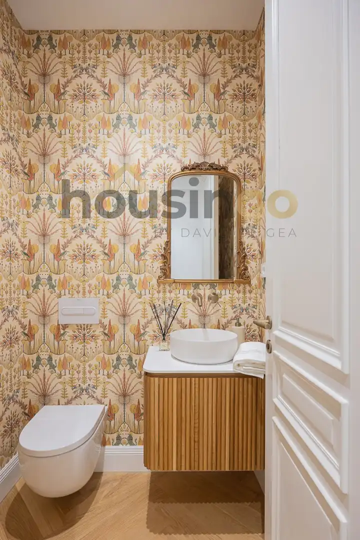 Baño de Piso en venta en Madrid con Aire acondicionado, Calefacción y Terraza
