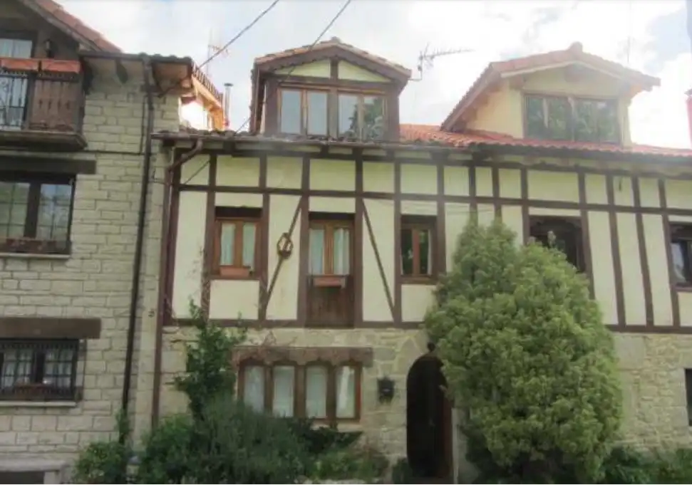 Chalet en venta en Ringlera, imagen 2