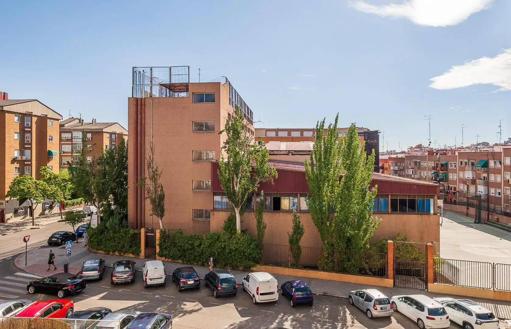 Vista exterior de Piso en venta en Madrid con Calefacción