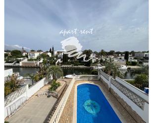 Vista exterior de Casa o xalet en venda en Empuriabrava amb Aire condicionat, Calefacció i Terrassa