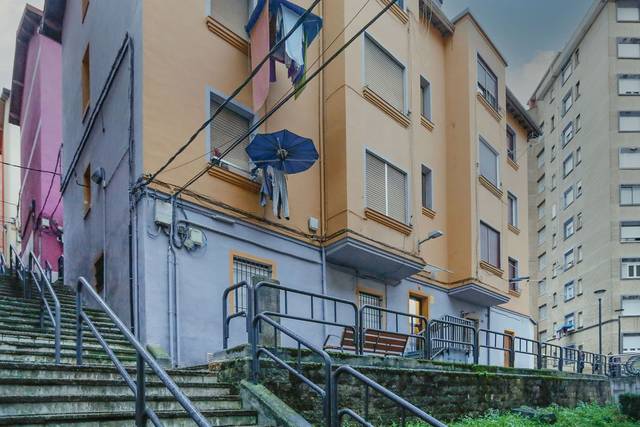 Piso en Venta en C/ Zurbarán en Cruces