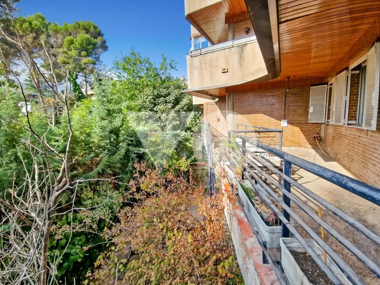 Vista exterior de Planta baja en venta en Madrid con Aire acondicionado, Calefacción y Parquet