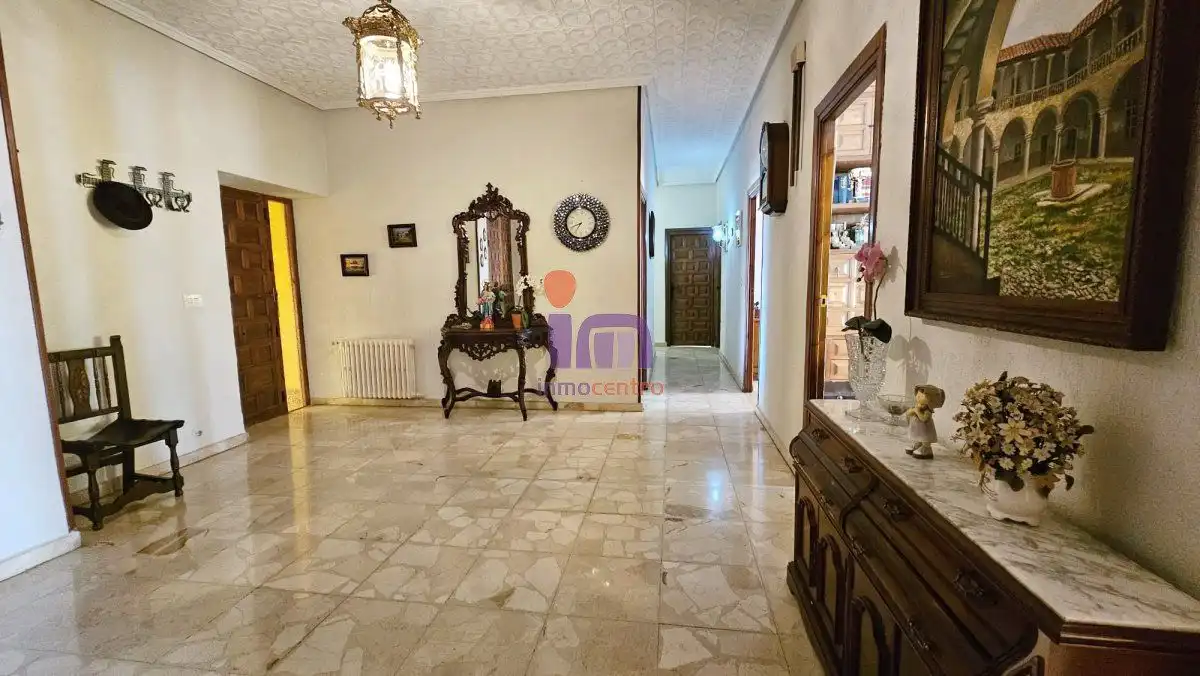 Casa con terraza en venta en Valdepeñas, imagen 9