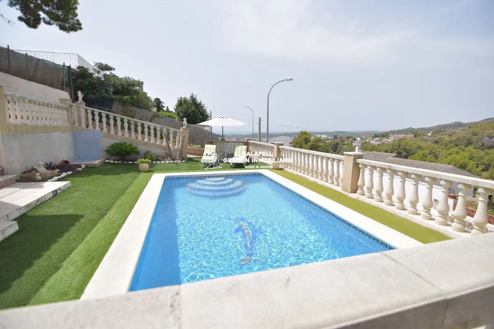 Terraced house with pool for sale in Pedrera 32 A